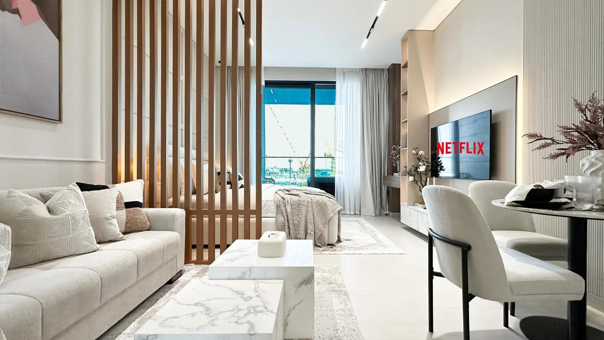 Apartment Vista Luxe Studio W Canal & Pool Paradise View Dubai